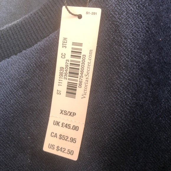 Victoria's Secret Velour Long Sleeve Crossback Top - Picture 7 of 7